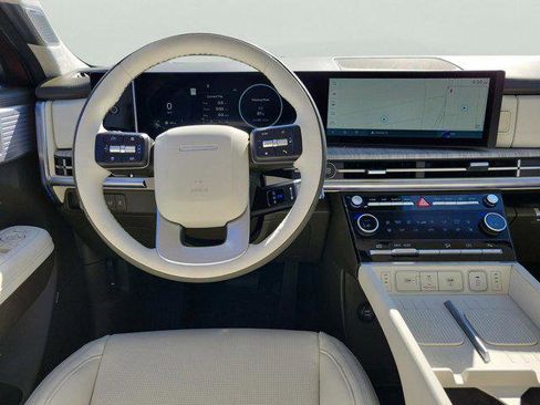 New 2025 Hyundai Santa Fe Calligraphy image 5