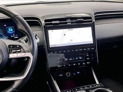 Certified 2023 Hyundai Tucson Limited AWD/4WD image 6