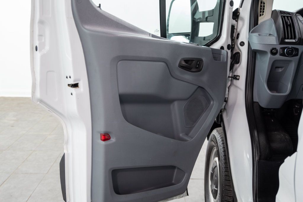 Used 2018 Ford Transit 350 XL RWD image 5