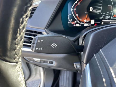 Used 2022 BMW X5 sDrive40i w/ Parking Assistance Package image 29