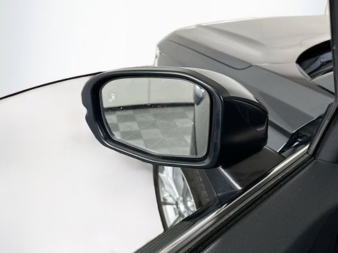 Used 2024 Honda CR-V EX-L image 16