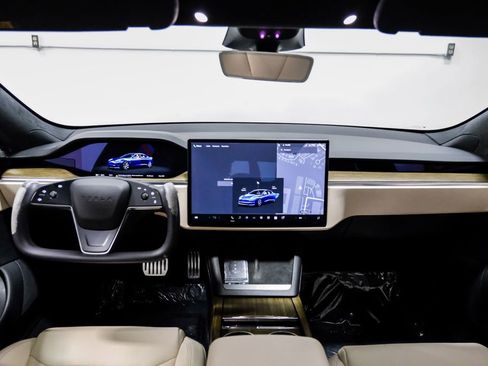 Used 2023 Tesla Model S Standard Range image 16