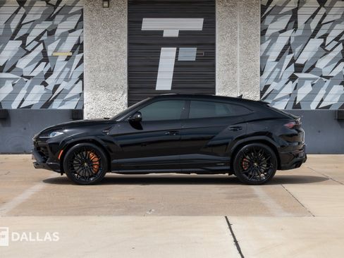 Used 2025 Lamborghini Urus SE image 7