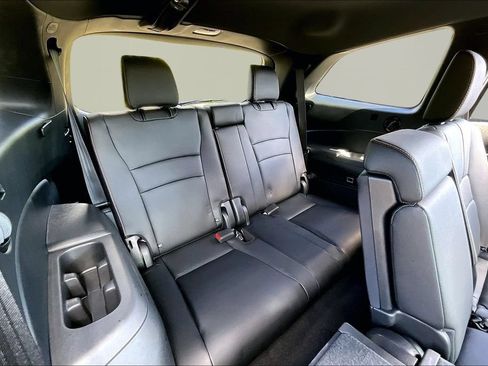 Used 2022 Honda Pilot TrailSport image 20