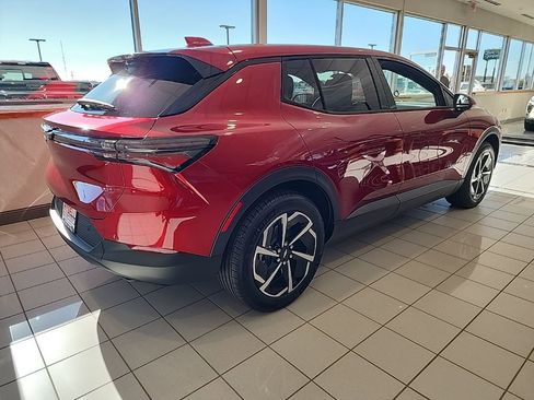 New 2026 Chevrolet Equinox EV LT w/ Comfort Package image 9