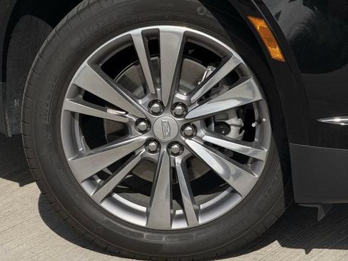 New 2025 Cadillac XT5 Premium Luxury FWD image 28