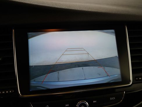 Used 2019 Buick Encore Preferred w/ Safety Package AWD/4WD image 28