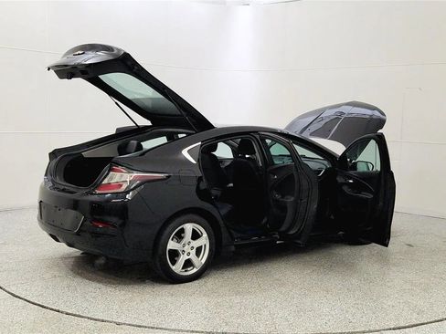 Used 2018 Chevrolet Volt LT w/ LT Driver Confidence Package image 12