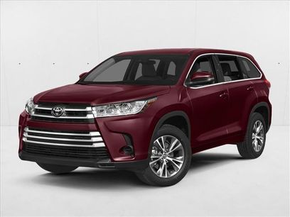 Used 2018 Toyota Highlander LE