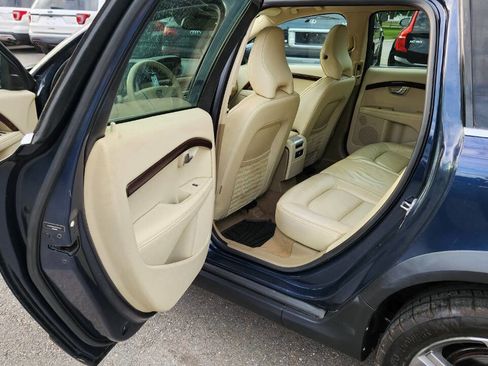 Used 2014 Volvo XC70 T6 image 31