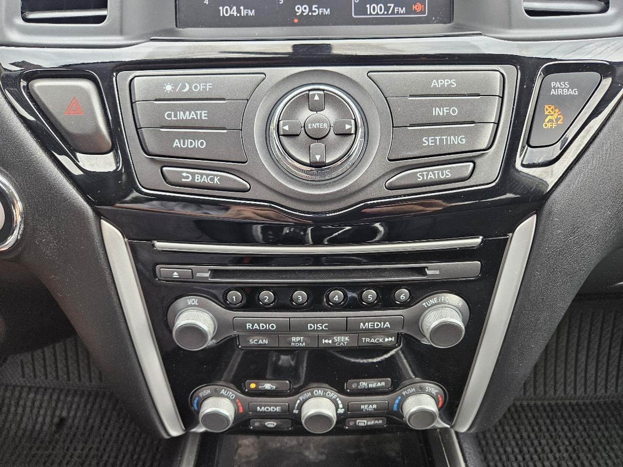 Used 2019 Nissan Pathfinder S AWD/4WD image 38