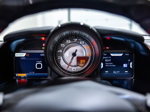 Used 2021 Ferrari 812 GTS RWD image 42