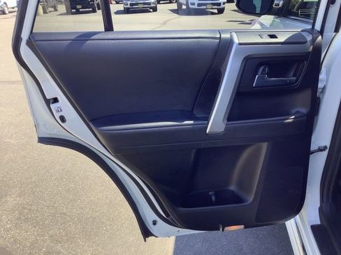 Used 2021 Toyota 4Runner Limited AWD/4WD image 26