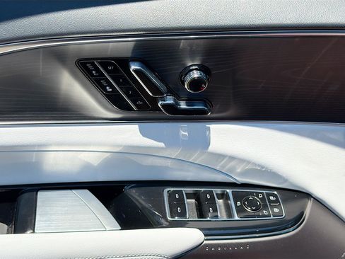 Certified 2024 Cadillac Lyriq Sport RWD image 18