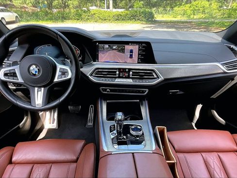 Used 2022 BMW X5 sDrive40i w/ M Sport Package RWD image 7
