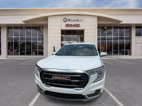 Certified 2023 GMC Terrain SLE w/ Driver Convenience Package FWD image 4