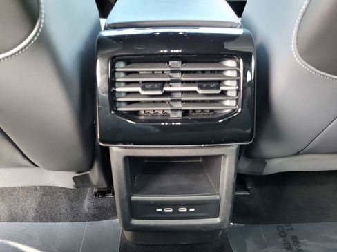 Used 2023 Volkswagen ID.4 Pro RWD image 17