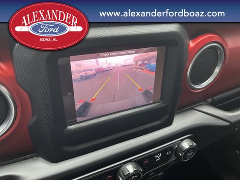 Used 2020 Jeep Gladiator Rubicon image 25