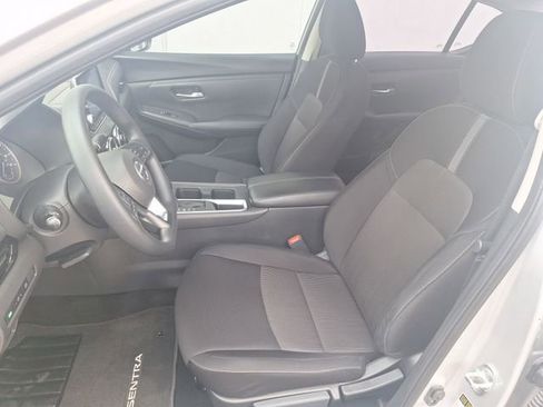 Certified 2023 Nissan Sentra SV FWD image 10