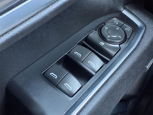 Used 2025 GMC Sierra 1500 Elevation w/ Elevation Premium Package image 19