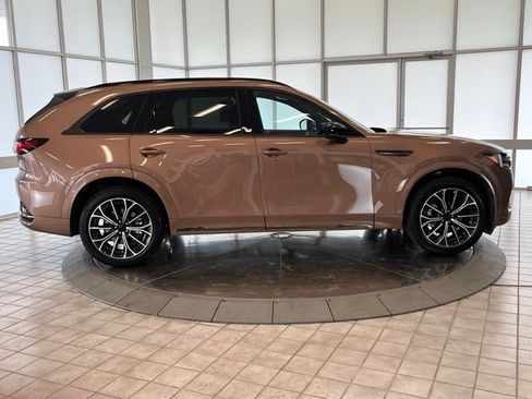 Certified 2026 MAZDA CX-70 3.3 Turbo S w/ Premium Package AWD/4WD image 9