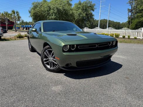 Used 2019 Dodge Challenger SXT AWD/4WD image 36