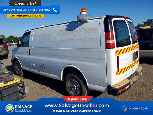 Used 2015 GMC Savana 3500 RWD image 3