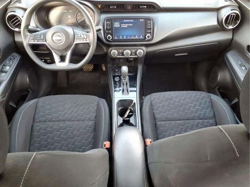 Used 2023 Nissan Kicks SV FWD image 10