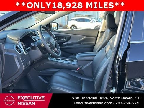 Certified 2024 Nissan Murano SV w/ SV Midnight Edition Package image 9