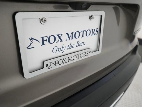 Used 2020 Jeep Cherokee Limited image 37