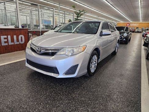 Used 2012 Toyota Camry LE FWD image 1