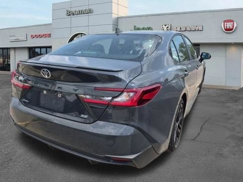 Used 2025 Toyota Camry SE FWD image 7