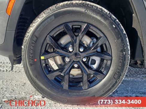 New 2026 Jeep Grand Cherokee Laredo image 5