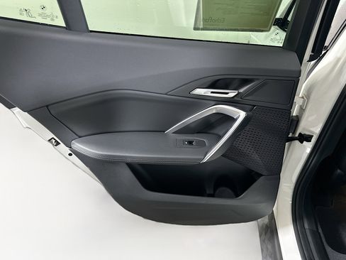 Used 2025 BMW X2 xDrive28i image 26