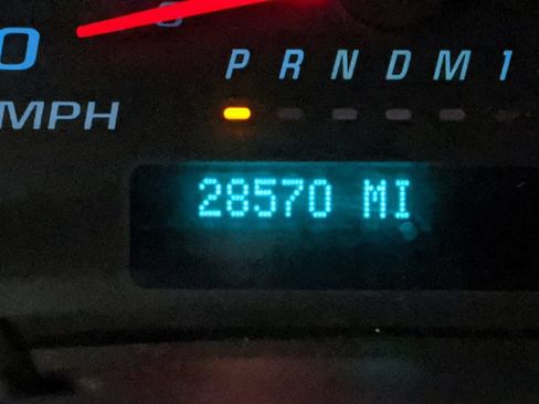 Used 2021 Chevrolet Express 2500 w/ Driver Convenience Package RWD image 20