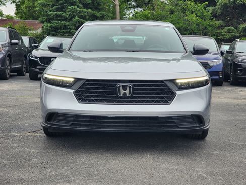 Used 2024 Honda Accord Sport image 2