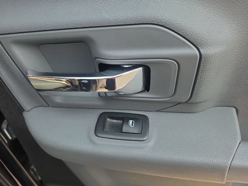 Used 2018 RAM 1500 Big Horn AWD/4WD image 30