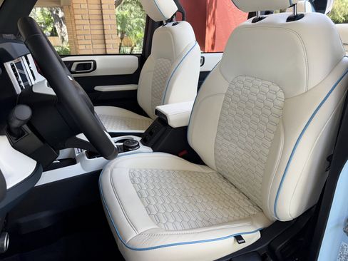 Used 2025 Ford Bronco Heritage Edition image 30