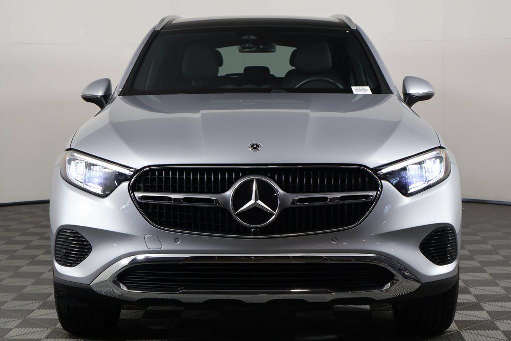 Certified 2026 Mercedes-Benz GLC 300 image 2
