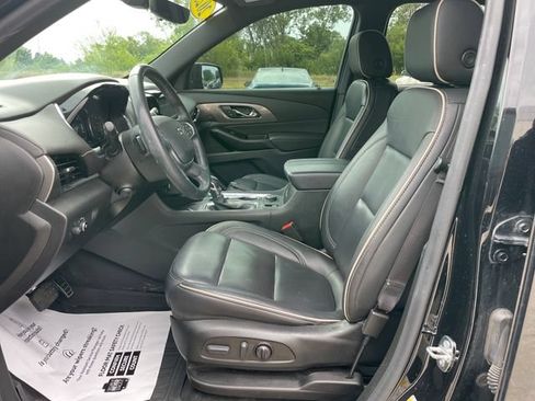 Used 2023 Chevrolet Traverse Premier w/ Redline Edition AWD/4WD image 33