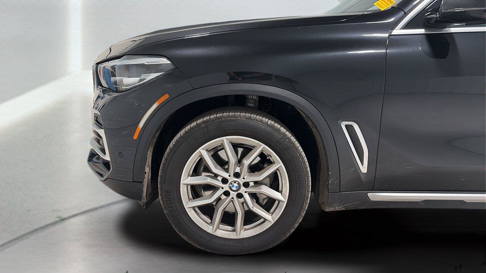 Used 2023 BMW X5 xDrive40i AWD/4WD image 30