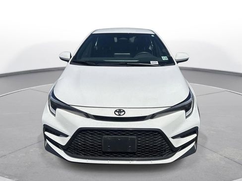 Certified 2024 Toyota Corolla SE FWD image 3
