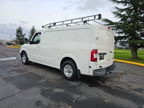 Used 2019 Nissan NV 3500 SL w/ Navigation Package image 26