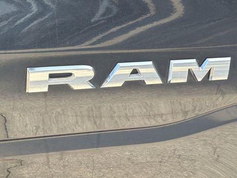 Used 2021 RAM 1500 Big Horn RWD image 16