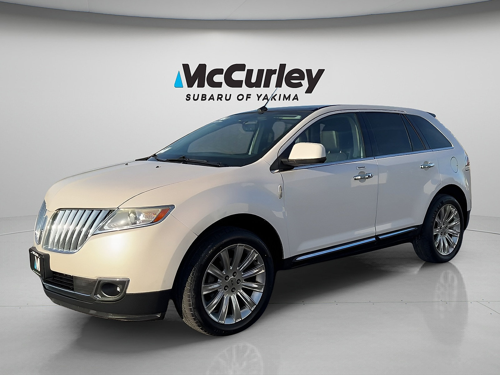 Used 2011 Lincoln MKX AWD w/ 102A Rapid Spec Order Code image 1