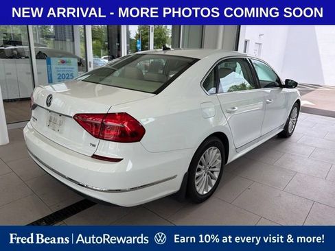 Used 2016 Volkswagen Passat 1.8T SE FWD image 6