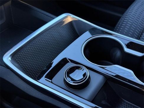 New 2026 Chevrolet Equinox LT image 13