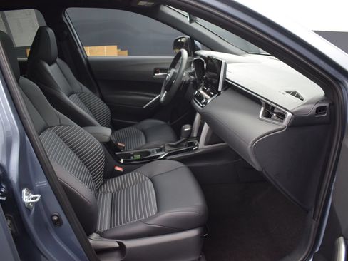 Used 2024 Toyota Corolla Cross AWD Hybrid w/ Convenience Package image 10