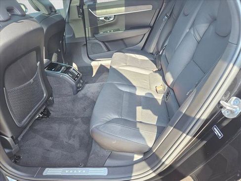Used 2023 Volvo S90 B6 Plus AWD/4WD image 10