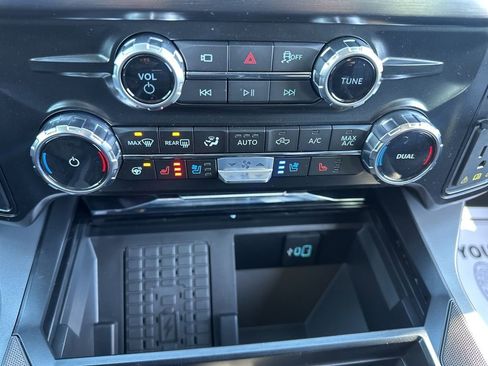 New 2026 Ford F350 Lariat w/ Black Appearance Package image 48